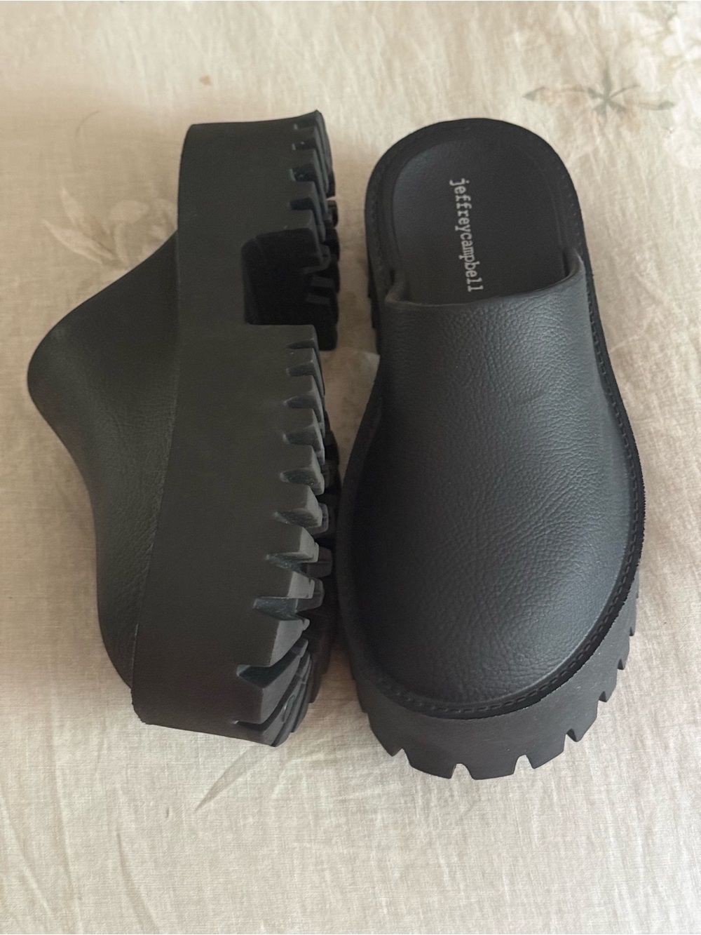 Like New Jeffrey Campbell Matte Black Chunky Platform Clog Mules - Picture 4 of 8
